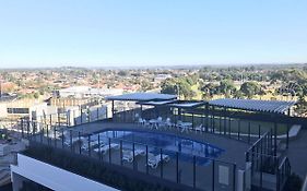 Luxury Apt With 2Br Plus 2Bath